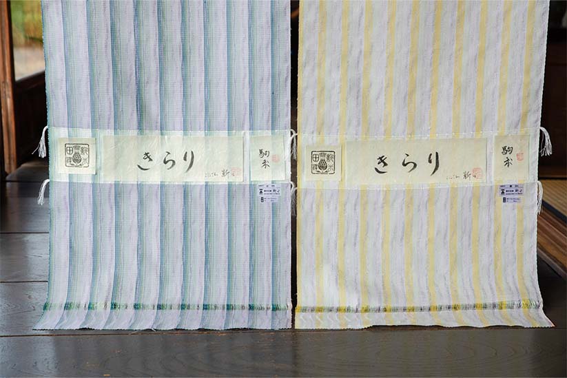 機織りの様子と新田で制作された生地